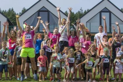 Dlaczego okres przed i po sezonie to świetna opcja dla rodzin z dziećmi?